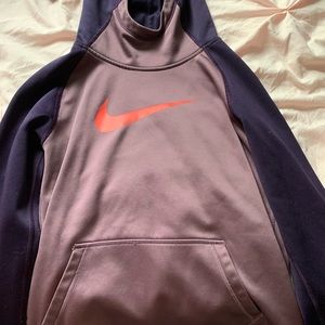 nike sweatshirt